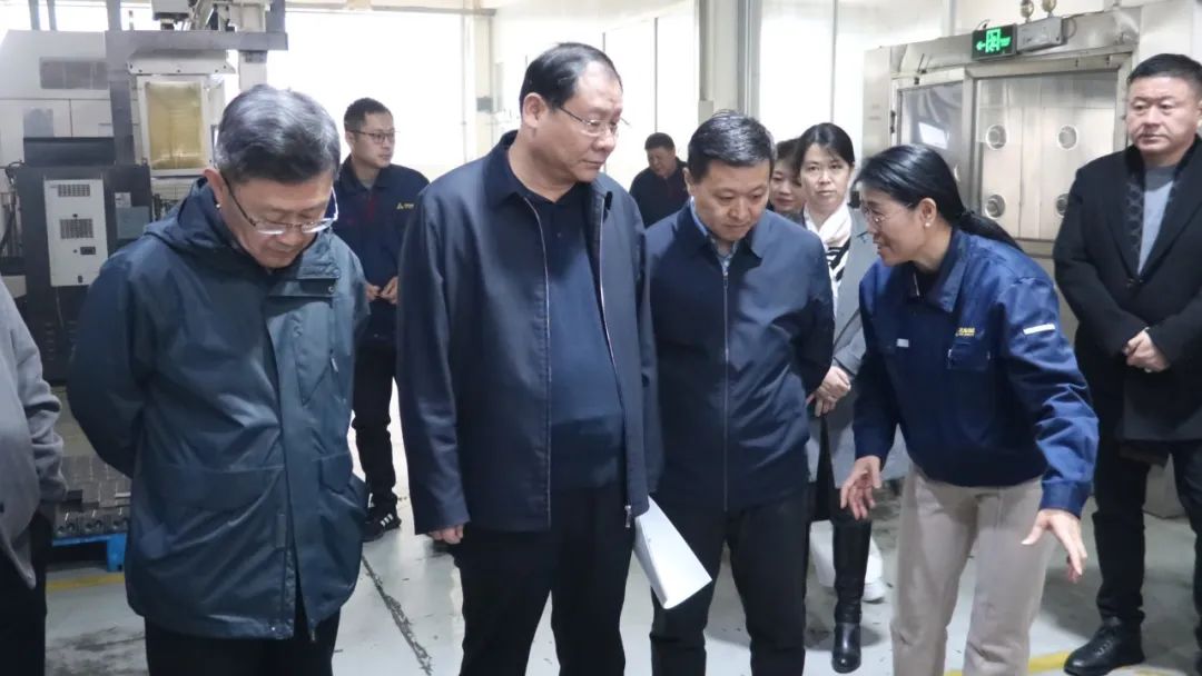 1741566695121712.jpg 區(qū)委統(tǒng)戰(zhàn)部副部長(zhǎng)郭可超一行蒞臨力克川液壓參觀指導(dǎo)3.jpg